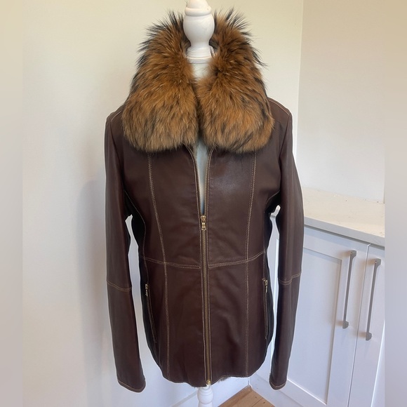 Fur Lined Leather Jacket With Gorgeous Fox Collar. - Picture 1 of 15